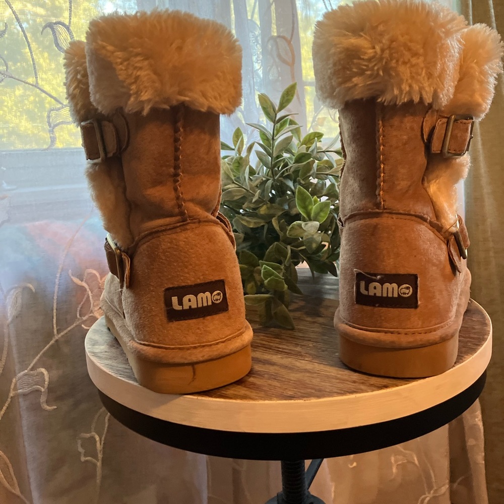 Lam boots 7 1/2 suede fully lined